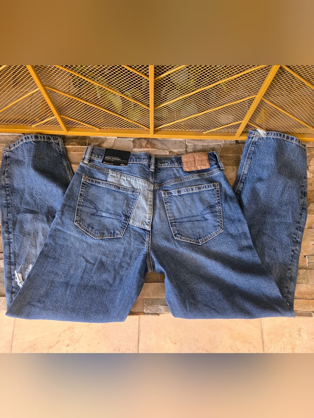 ​NWT American Eagle Low-Rise Baggy Straight Jeans 6 Regular 28W Indigo